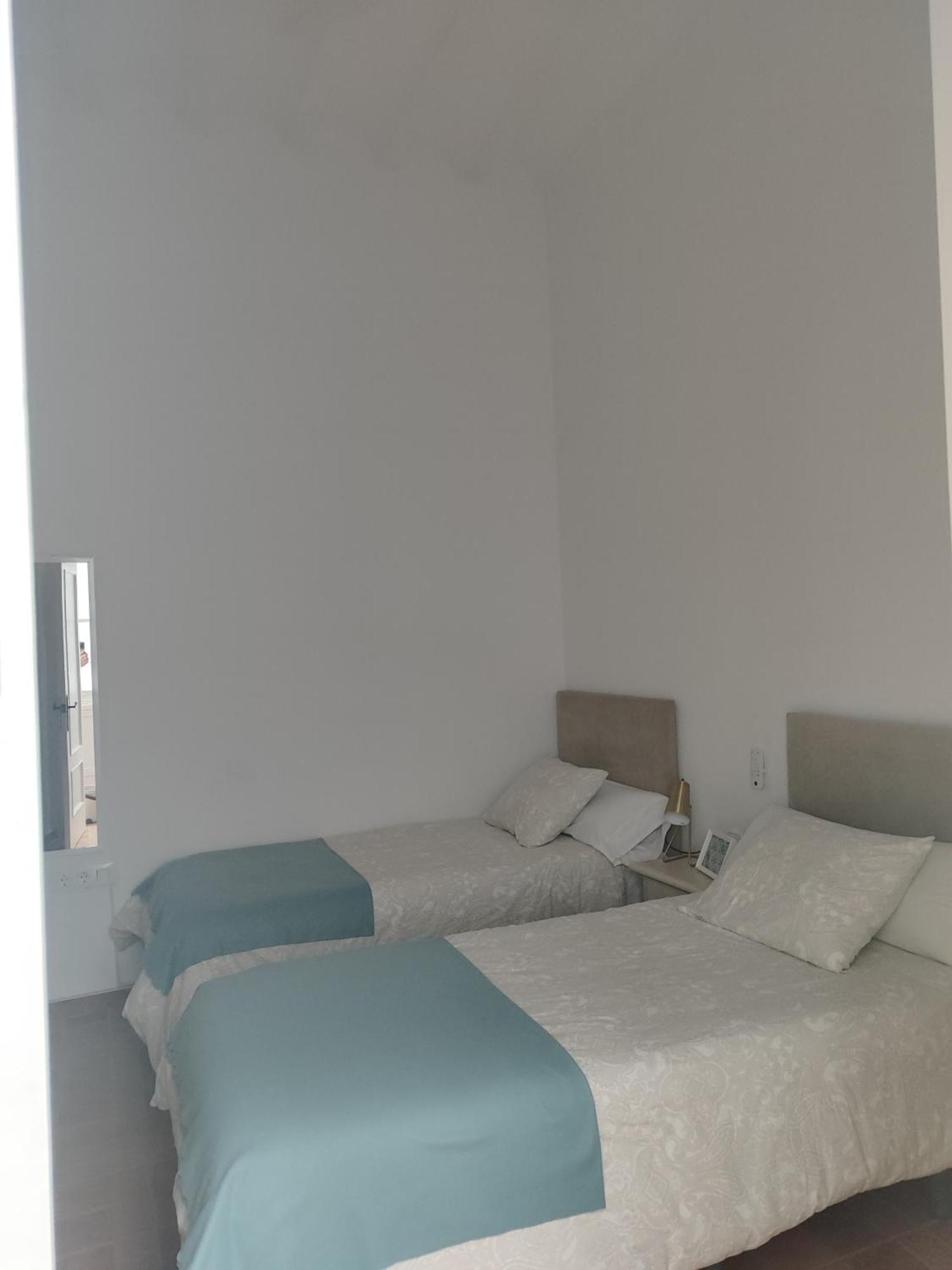 Estreno Centro Y Playa Cadiz Leilighet Eksteriør bilde